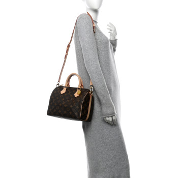 LOUIS VUITTON Monogram Speedy Bandouliere 25