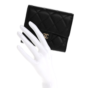CHANEL Caviar Quilted Compact Flap Wallet Black