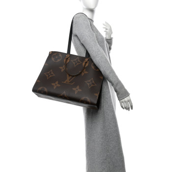 LOUIS VUITTON Reverse Monogram Giant Onthego GM