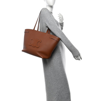 CELINE Grained Calfskin Triomphe Medium Cabas Anais Tan