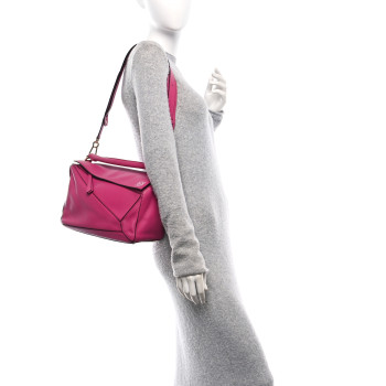 LOEWE Calfskin Medium Puzzle Bag Fuchsia