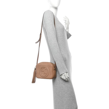 GUCCI Pebbled Calfskin Small Soho Disco Bag Rose Beige
