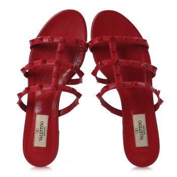 VALENTINO GARAVANI Nappa Lacquered Monochrome Rockstud Caged Flat Slide Sandals 37 Rouge Pur