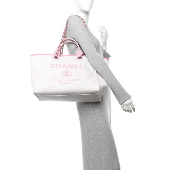 CHANEL Woven Straw Raffia Medium Deauville Tote Pink