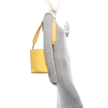 CELINE Soft Grained Calfskin Small Sangle Bucket Bag Citron