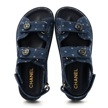 CHANEL Printed Denim CC Dad Sandals 38.5 Light Blue CHANEL Printed Denim CC Dad Sandals 38.5 Light Blue