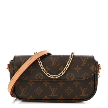 LOUIS VUITTON Monogram Ivy Wallet On Chain