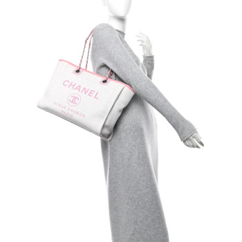 CHANEL Woven Straw Raffia Small Deauville Tote Pink
