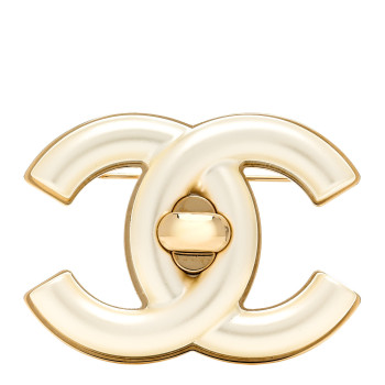 CHANEL Resin CC Turnlock Brooch Gold Pearly White