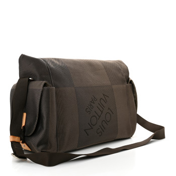 LOUIS VUITTON Damier Geant Belier Messenger Bag Terre