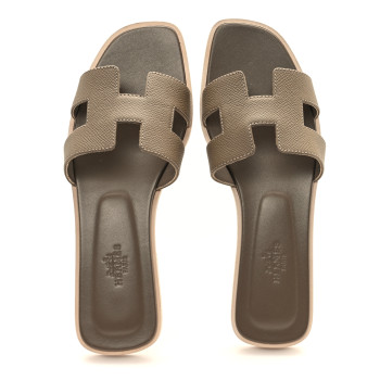 HERMES Epsom Oran Sandals 38 Etoupe