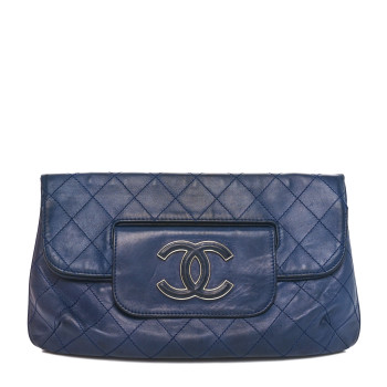 CHANEL Lambskin Diamond Stitch Convertible Clutch Navy