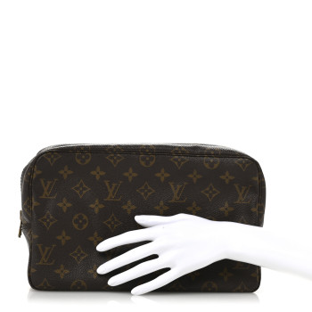 LOUIS VUITTON Monogram Trousse Toilette 28