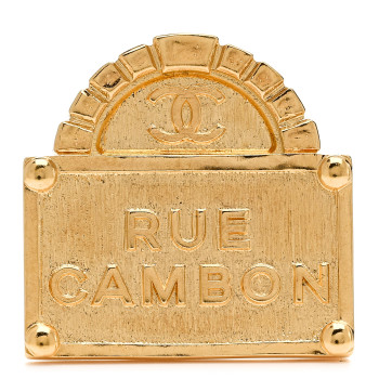 CHANEL Metal CC Rue Cambon Brooch Gold