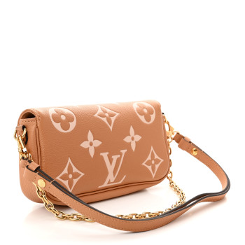 LOUIS VUITTON Empreinte Monogram Giant Ivy Wallet On Chain Arizona Creme