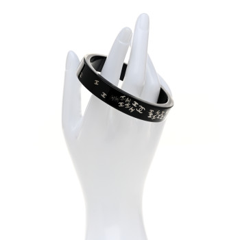 CHANEL Resin CC Bangle Black