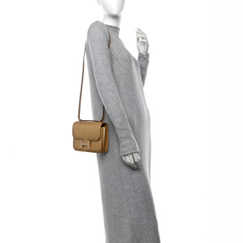 HERMES Metallic Chevre Chamkilight Constance 18 Doré