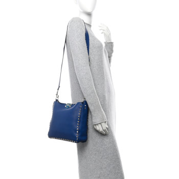 VALENTINO GARAVANI Pebbled Calfskin Small Rockstud Flip-Lock Messenger Bag Blu Delft