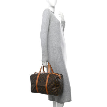 LOUIS VUITTON Monogram Sac Souple 35