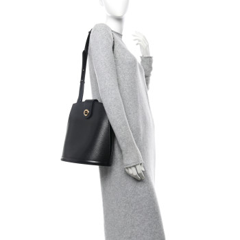 LOUIS VUITTON Epi Cluny Black