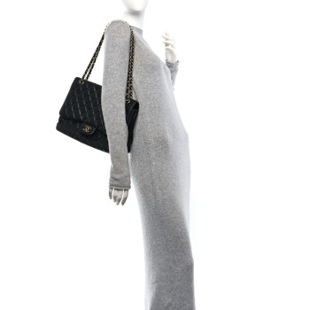 CHANEL Caviar Maxi Single Flap Black
