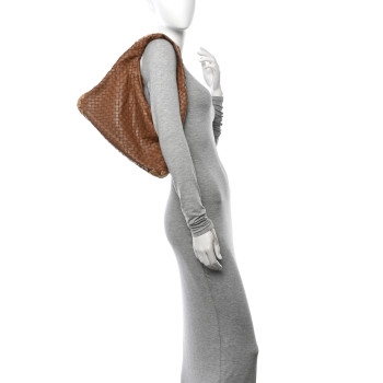 BOTTEGA VENETA Nappa Intrecciato Medium Veneta Hobo Walnut Banane