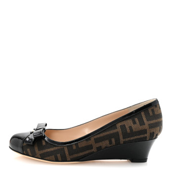 FENDI Zucca Vernice Zeppa Wedge Pumps 38 Tobacco Black