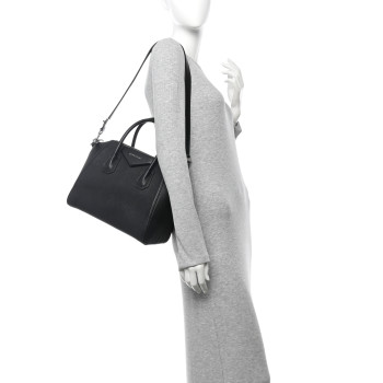 GIVENCHY Sugar Goatskin Small Antigona Black