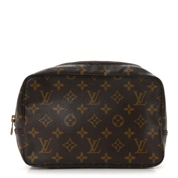 LOUIS VUITTON Monogram Trousse Toilette 23