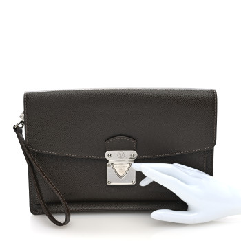 LOUIS VUITTON Taiga Pochette Belaia Grizzli