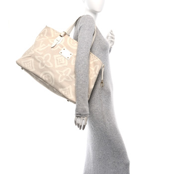 LOUIS VUITTON Tahitienne Cabas GM Sandy