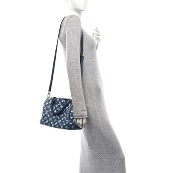 LOUIS VUITTON Monogram Jacquard Denim Speedy Bandouliere 25 Bleu