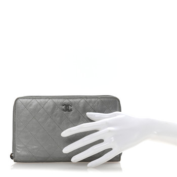 CHANEL Metallic Aged Calfskin Quilted Palette Large Zip Around Organizer Wallet Silver