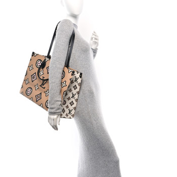 LOUIS VUITTON Monogram Giant Wild At Heart Onthego GM Arizona