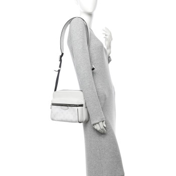LOUIS VUITTON Taigarama Outdoor Messenger Antartica