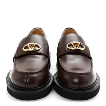 VALENTINO GARAVANI Calfskin Vlogo Turn Lock Loafers 35 Fondant