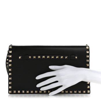 VALENTINO GARAVANI Nappa Rockstud Wristlet Clutch Black