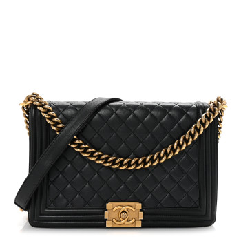 CHANEL Lambskin Quilted New Medium Boy Flap Black