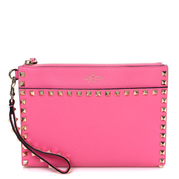 VALENTINO GARAVANI Pebbled Calfskin Medium Rockstud Flat Pouch Pink
