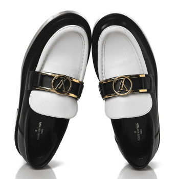 LOUIS VUITTON Calfskin Academy Loafers 38 Black White