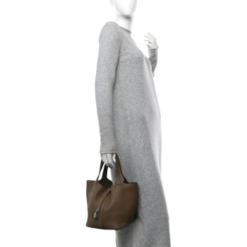 HERMES Taurillon Clemence Picotin Lock 22 MM  Etoupe