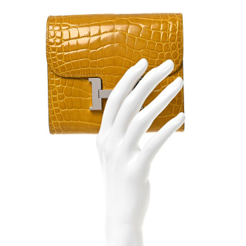 HERMES Shiny Alligator Constance Short Wallet Jaune Ambre