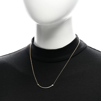 TIFFANY 18K Yellow Gold Small T Smile Pendant Necklace