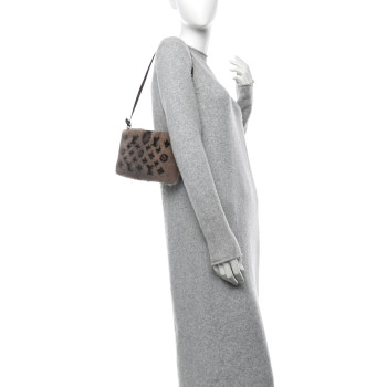 LOUIS VUITTON Monogram Mink Neo Pochette Milla Vision Brown