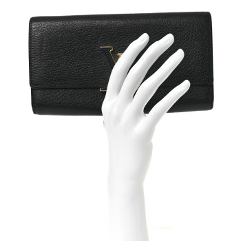 LOUIS VUITTON Taurillon Capucines Wallet Black