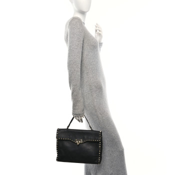 VALENTINO GARAVANI Pebbled Calfskin Rockstud Flip Lock Top Handle Bag Black