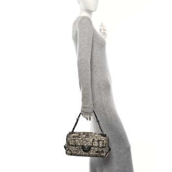 CHANEL Tweed Flap Bag White Black Multicolor