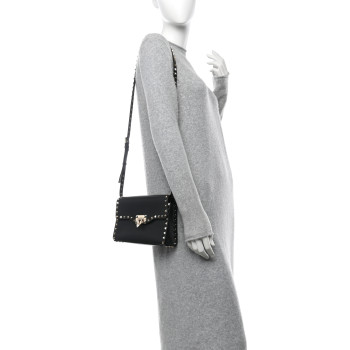 VALENTINO GARAVANI Vitello Medium Rockstud Flip Lock Crossbody Bag Black