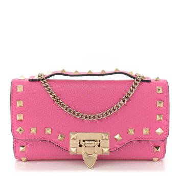 VALENTINO GARAVANI Pebbled Calfskin Rockstud Flip Lock Wallet On Chain Feminine Pink