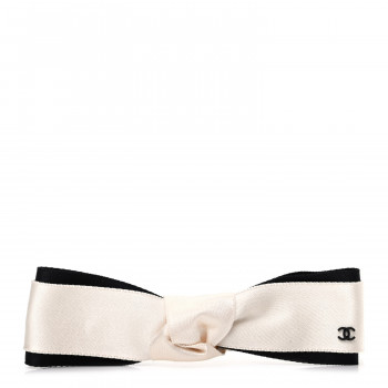希少品★送料込♪【CHANEL】Hair Accessory & Black White CHANEL Silk Twill CC Scarf Hair Tie Black White 1375783